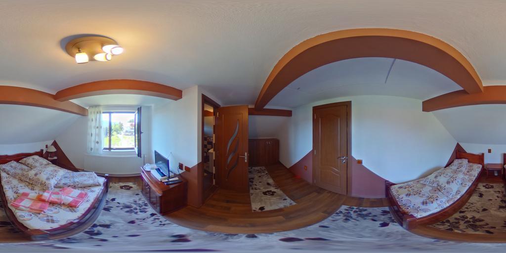 Hotel Casa Edy à Colibiţa Extérieur photo