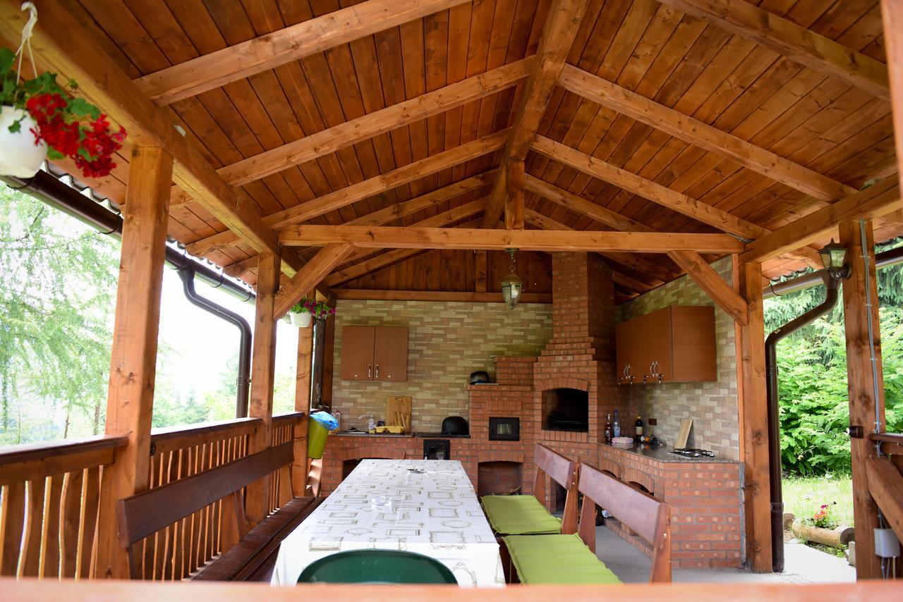 Hotel Casa Edy à Colibiţa Extérieur photo