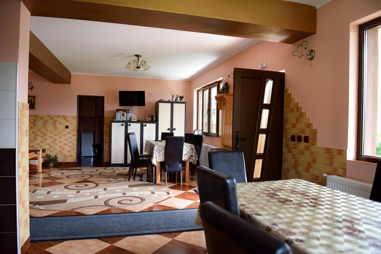 Hotel Casa Edy à Colibiţa Extérieur photo